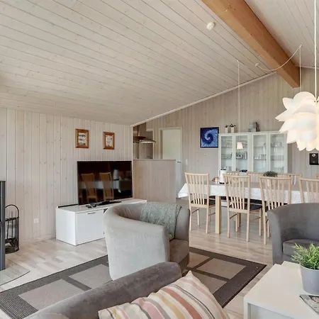 Richard - 4km From The Sea By Interhome